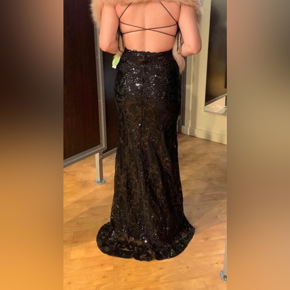 WINDSOR PROM PARTY GOWN DRESS SIZE SMALL - Picture 9 of 11